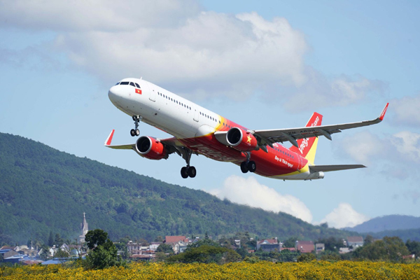 Vietjet Air prévoit de rétablir 5 lignes aériennes internationales